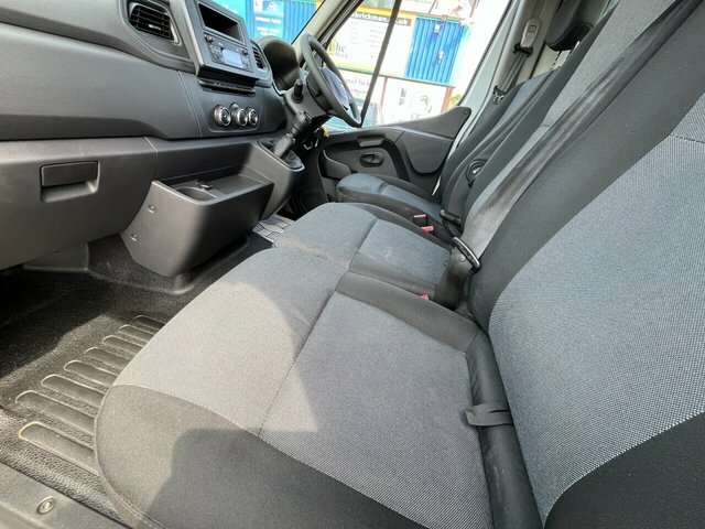 Nissan InterStar Dci 35 Acenta Tipper White #4