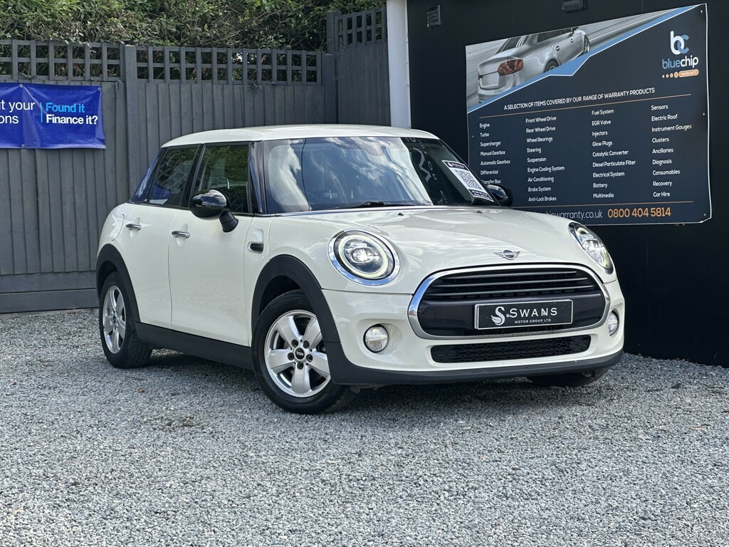 Mini Hatch Hatchback 1.5 5-Door Hatch Cooper White Pet White