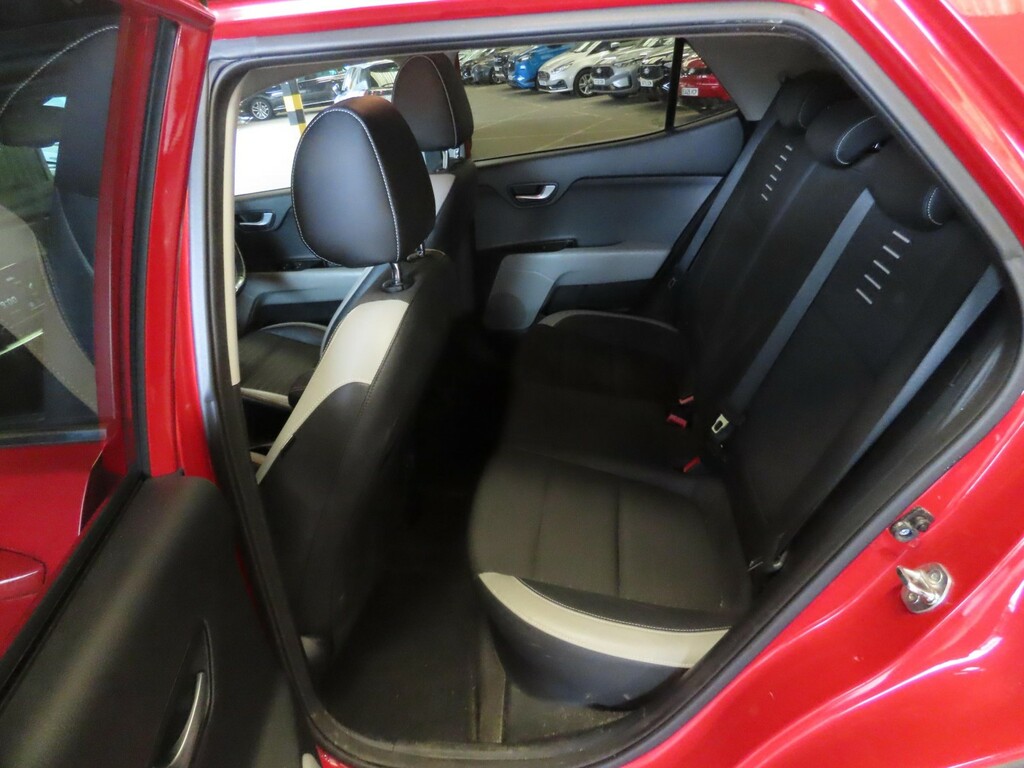 Kia Stonic Suv 1.0 T-gdi First Edition Red 2018 LX18VVJ Red #6