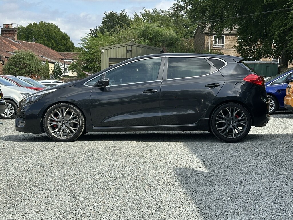 Kia Ceed Hatchback 1.6 T-gdi Gt Tech Black 20 Black #4