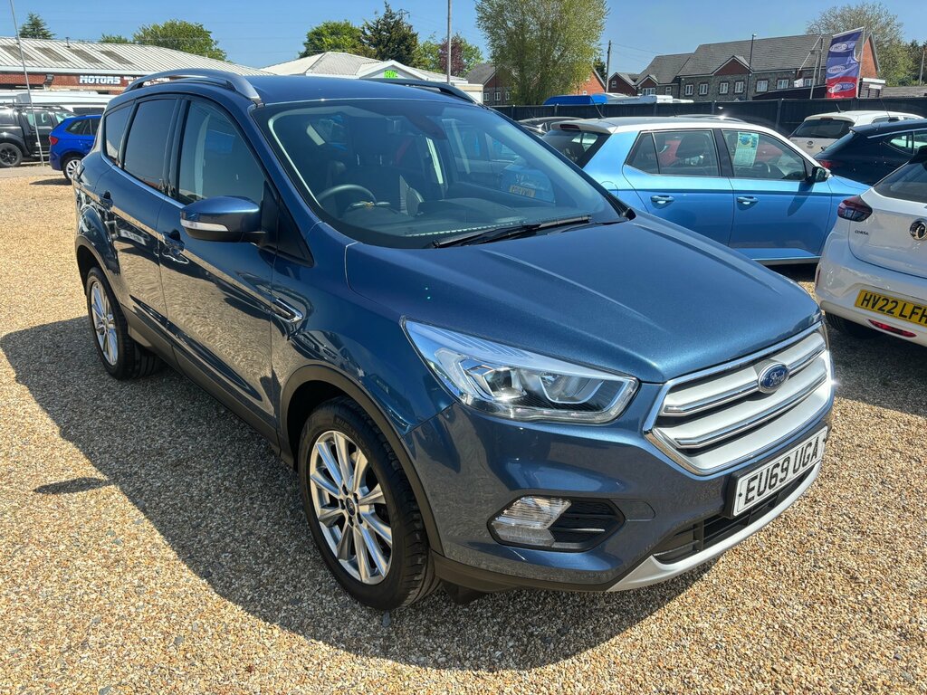 Ford Kuga 2.0 Tdci Ecoblue Titanium Edition Suv M Blue