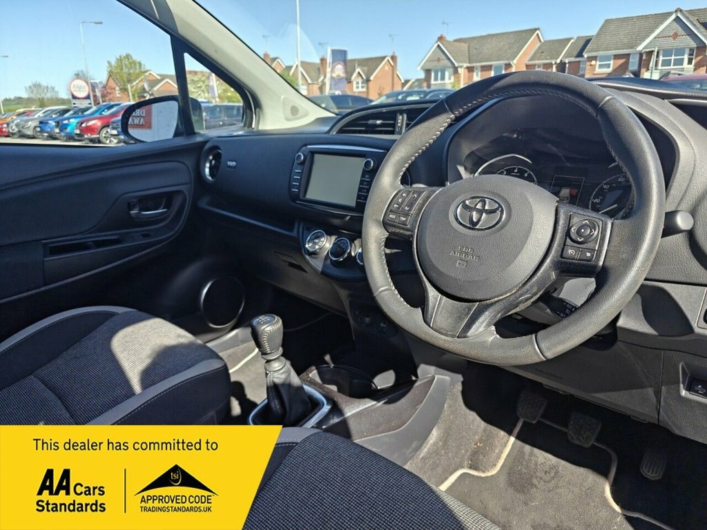 Toyota Yaris 1.5L Y20 Silver #2