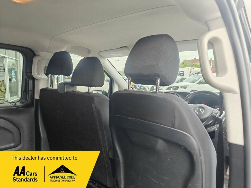 Mercedes-Benz Vito 2.1L Premium HX69VZU Black #4