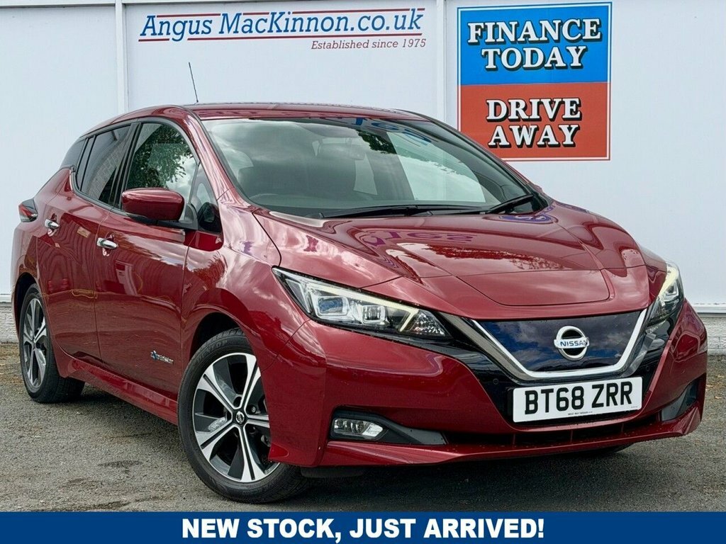 Nissan Leaf Hatchback Red