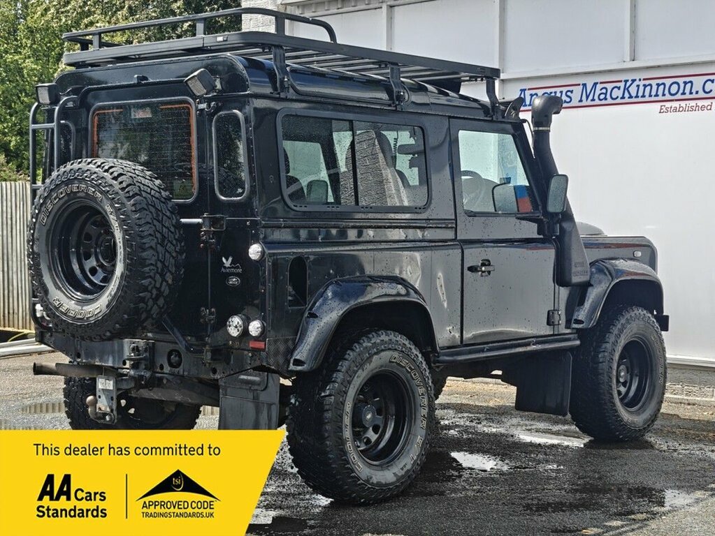Land Rover Defender 2.4L Xs Black #5