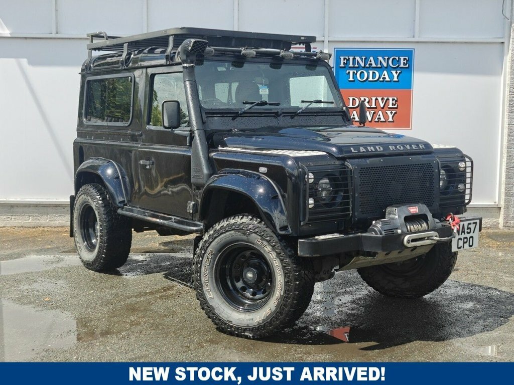 Land Rover Defender 2.4L Xs Black