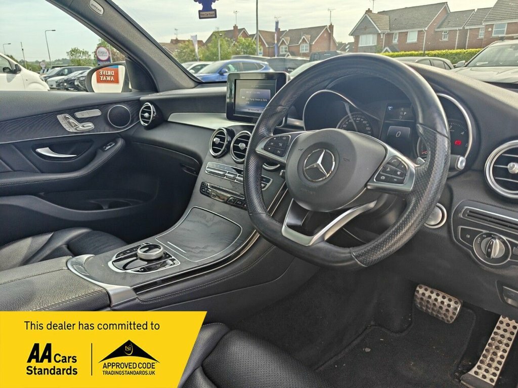 Mercedes-Benz GLC Class 2.1L Amg Line FV19OCG White #2