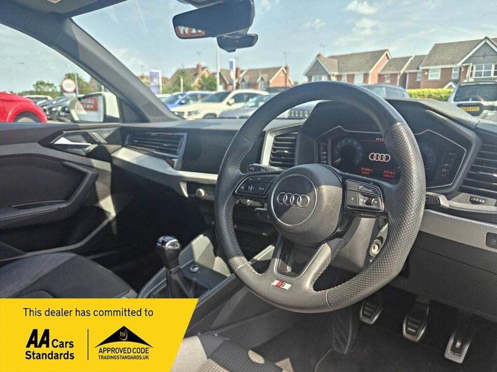Audi A1 1.5L S Line White #2