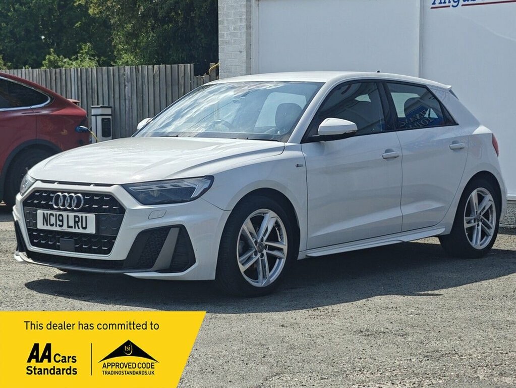 Audi A1 1.5L S Line White #4