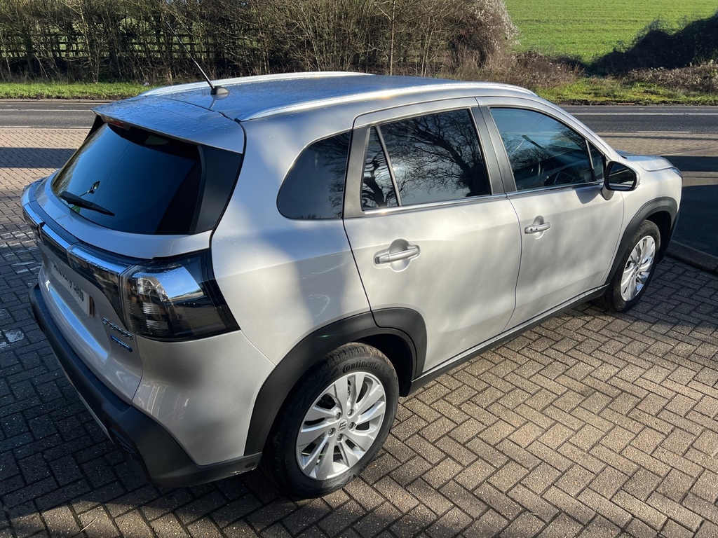 Suzuki S Cross 1.4 Boosterjet 48V Hybrid Motion Silver #3
