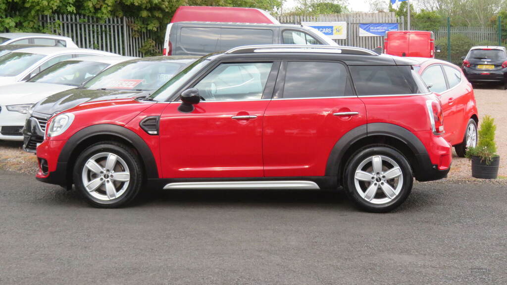 Mini Countryman 2.0 Cooper D YH67OKV Red #5