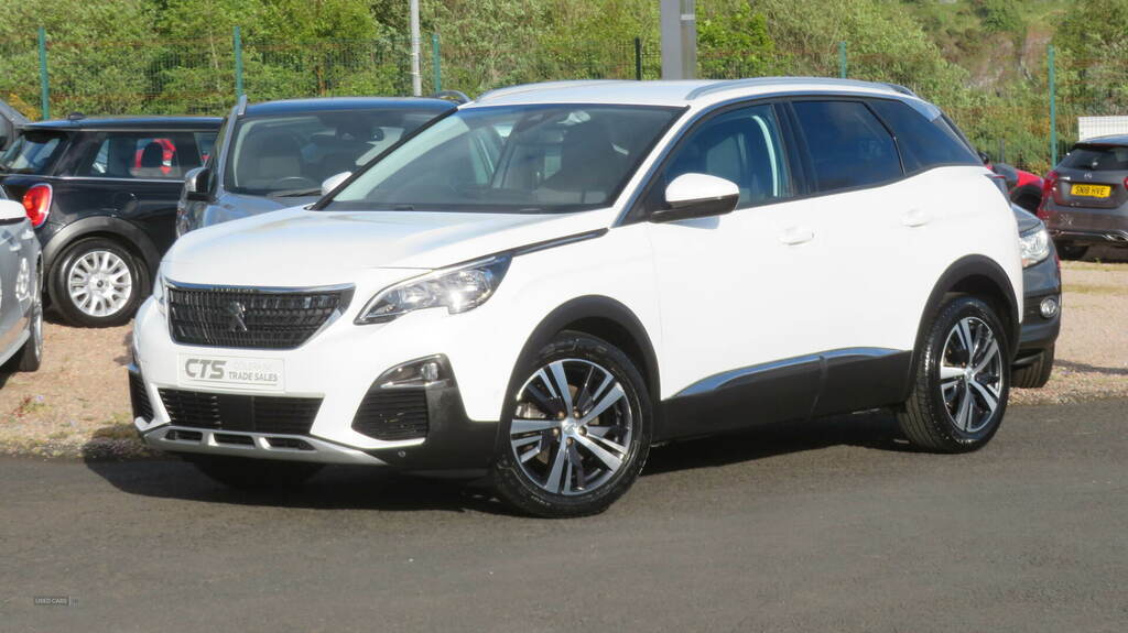 Peugeot 3008 1.5 Bluehdi Allure SG69EEP White #4