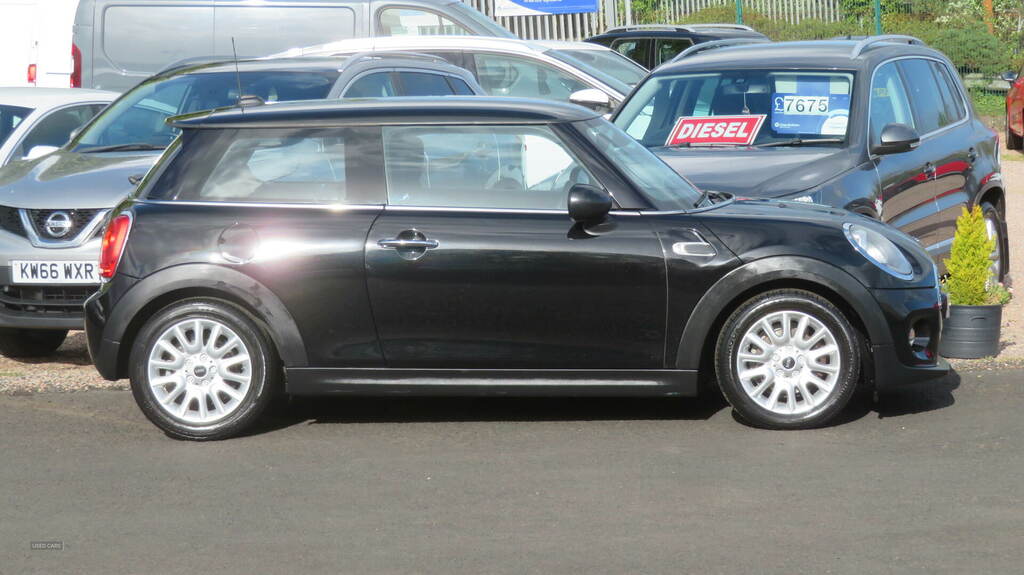 Mini Hatch 1.5 Cooper D NG16YXK Black #2
