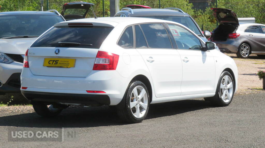 Skoda Rapid 1.6 Tdi Cr Se Tech White #3