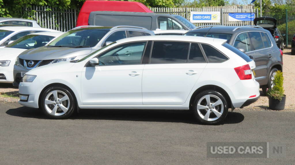 Skoda Rapid 1.6 Tdi Cr Se Tech White #5