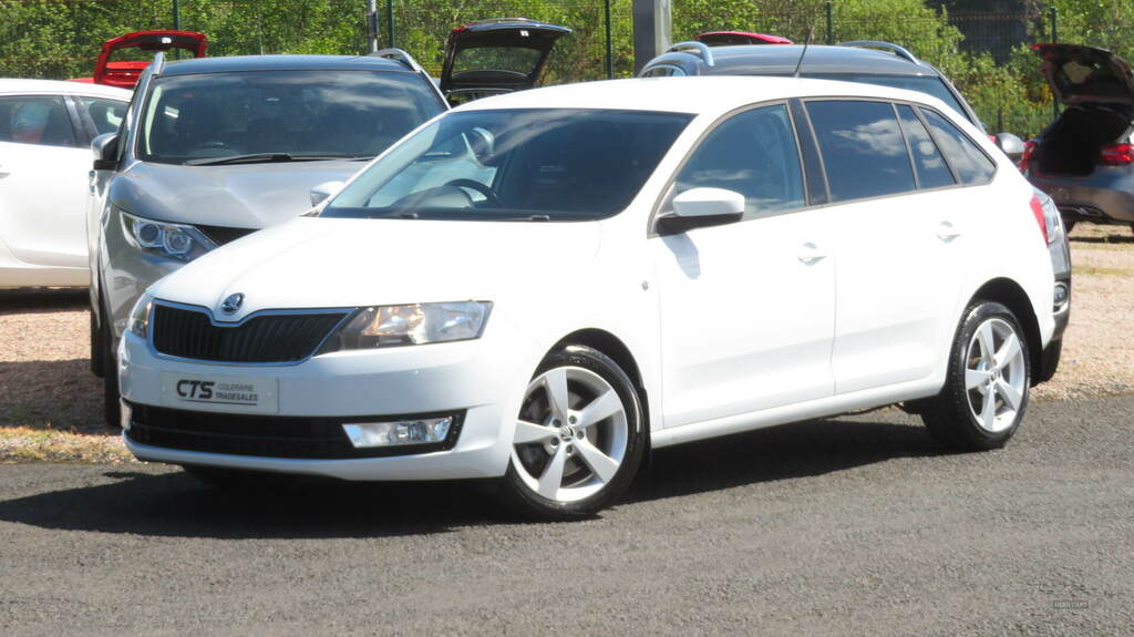 Skoda Rapid 1.6 Tdi Cr Se Tech White #4
