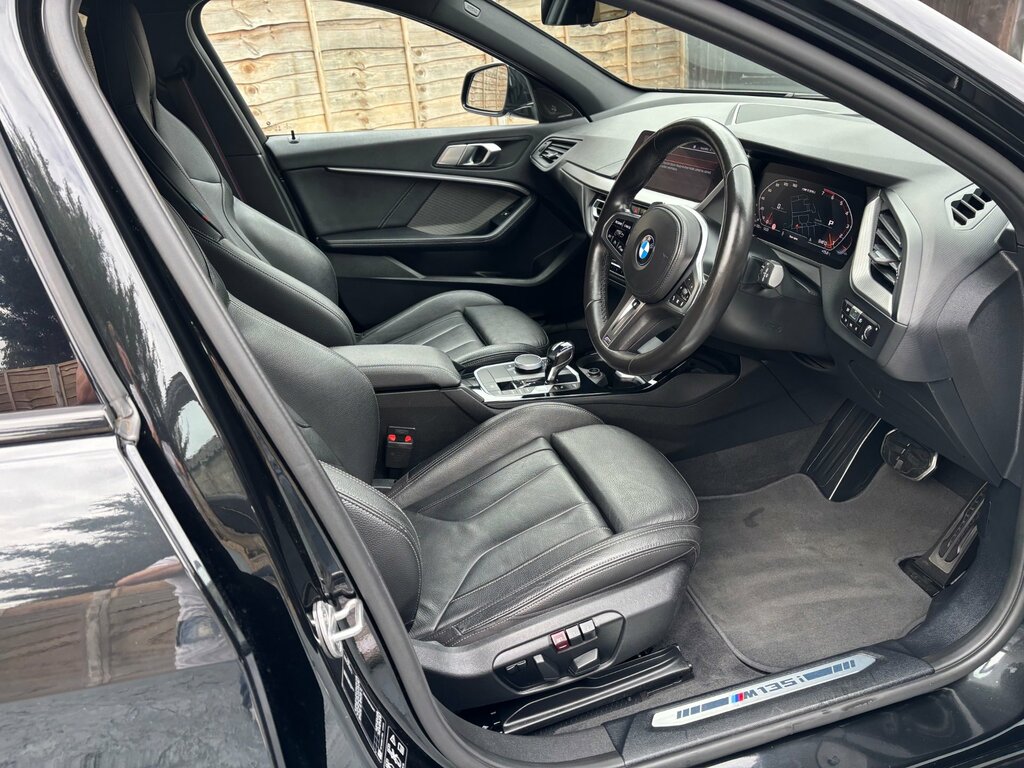 BMW 1 Series 2.0 M135i Hatchback Xdrive Euro 6 KE70UCY Black #2