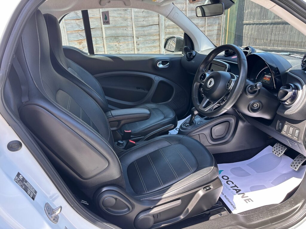 Smart Fortwo Coupe 0.9T Prime Sport Premium Plus Coupe T White