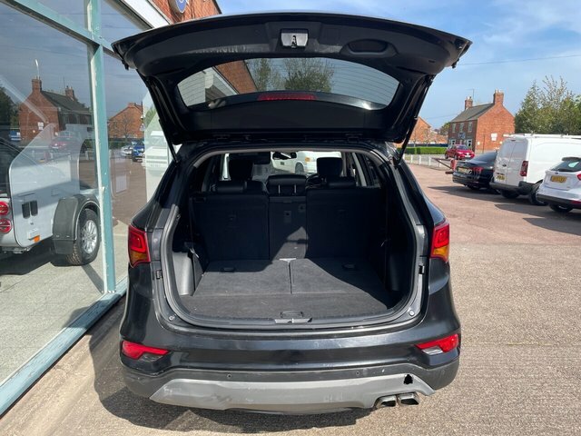 Hyundai Santa Fe 2.2 Crdi Blue Drive Premium Suv 4W ET17VVD Black #6