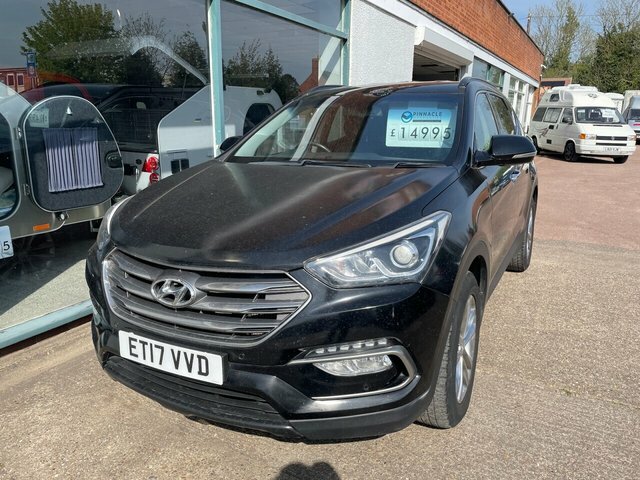 Hyundai Santa Fe 2.2 Crdi Blue Drive Premium Suv 4W ET17VVD Black #3