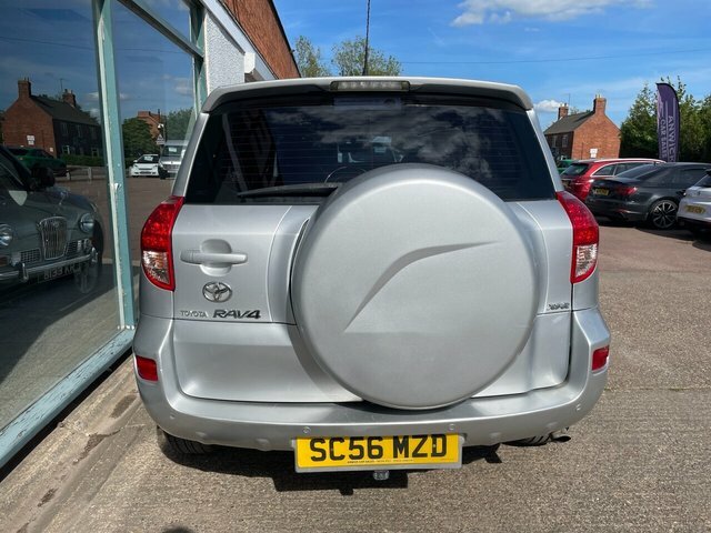 Toyota Rav 4 2.0 Xt-r Suv 4Wd 212 G Km 15 Silver #4