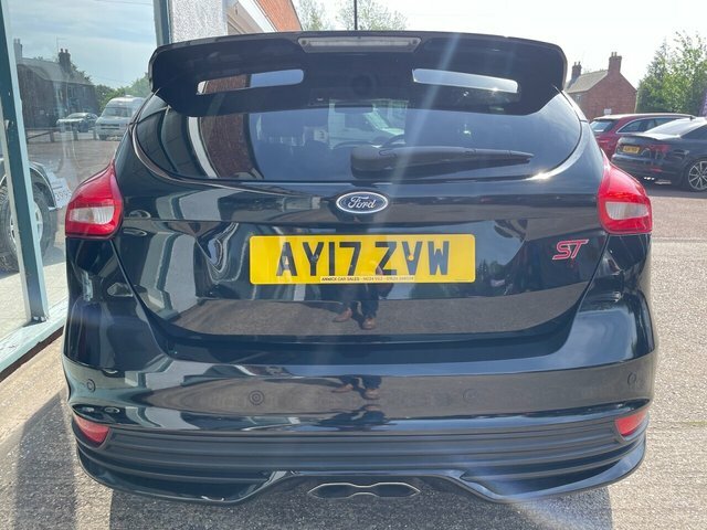 Ford Focus 2.0 Tdci St-2 Hatchback Euro 6 EW12ANW Black #4