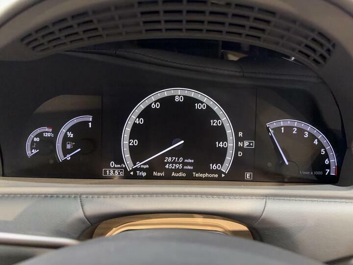 Mercedes-Benz CL 4.7 V8 Cgi Blueefficiency G-tronic Coupe Silver #60