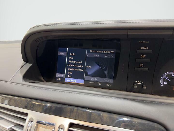 Mercedes-Benz CL 4.7 V8 Cgi Blueefficiency G-tronic Coupe Silver #58