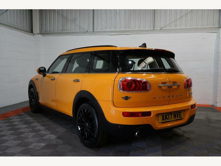 Mini Clubman 2.0 Cooper D Euro 6 Ss 6Dr Orange