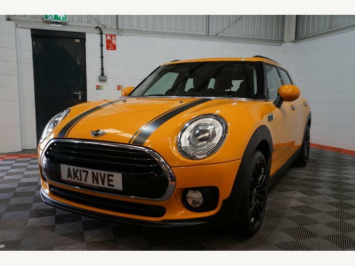 Mini Clubman 2.0 Cooper D Euro 6 Ss 6Dr AK17NVE Orange #6