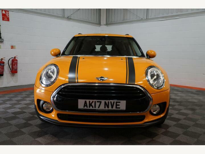 Mini Clubman 2.0 Cooper D Euro 6 Ss 6Dr AK17NVE Orange #4