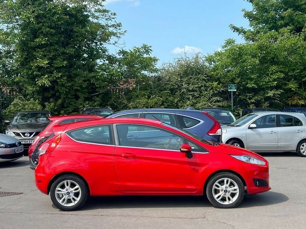 Ford Fiesta 1.25 Zetec Euro 6 CV15XHO Red #5