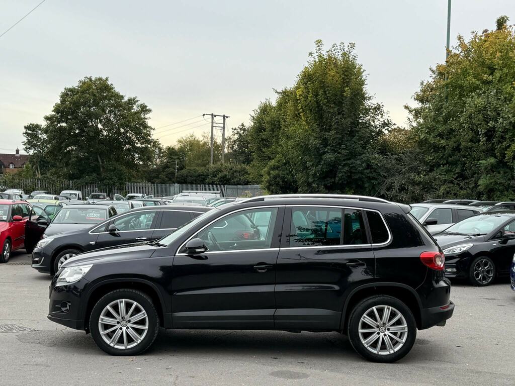 Volkswagen Tiguan 2.0 Tdi Sport Suv 4Wd Euro 4 17 Black #4
