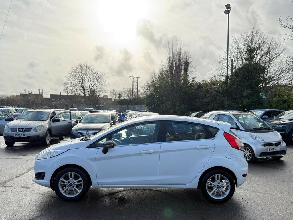 Ford Fiesta 1.0 Zetec Euro 5 Ss VN15GGU  #4