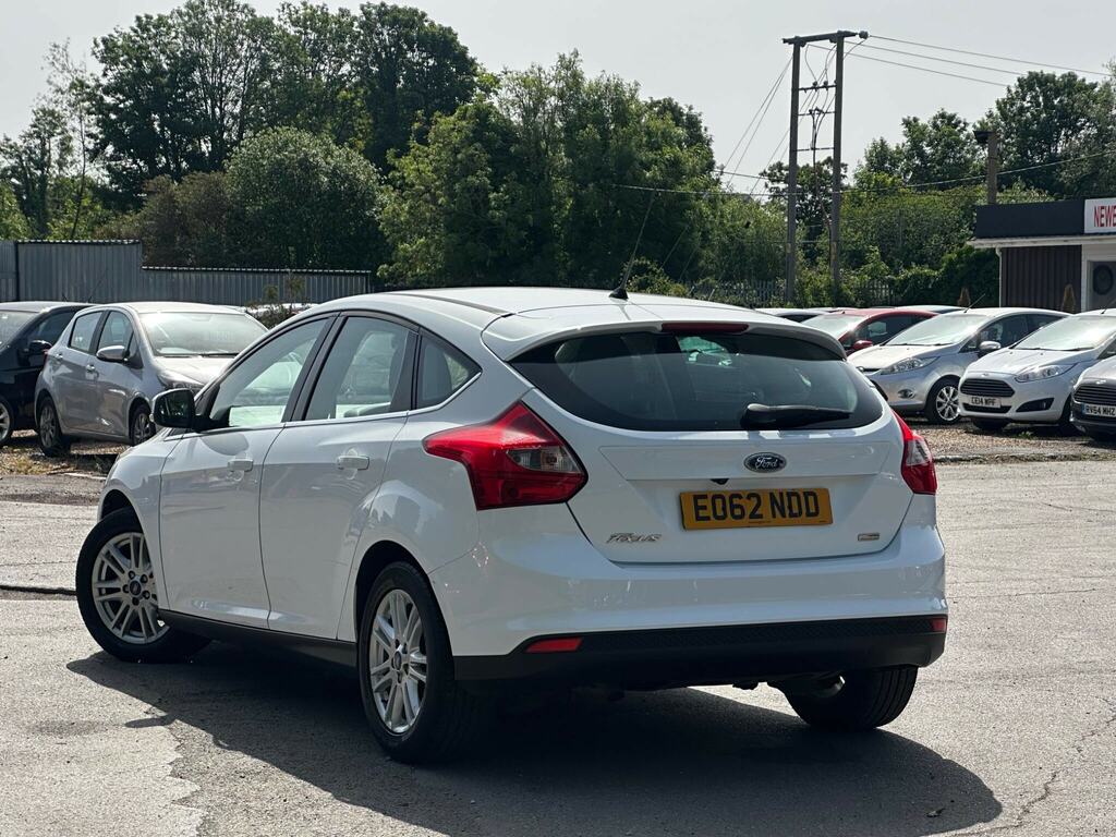 Ford Focus 1.0T Ecoboost Titanium Euro 5 Ss EO62NDD White #4