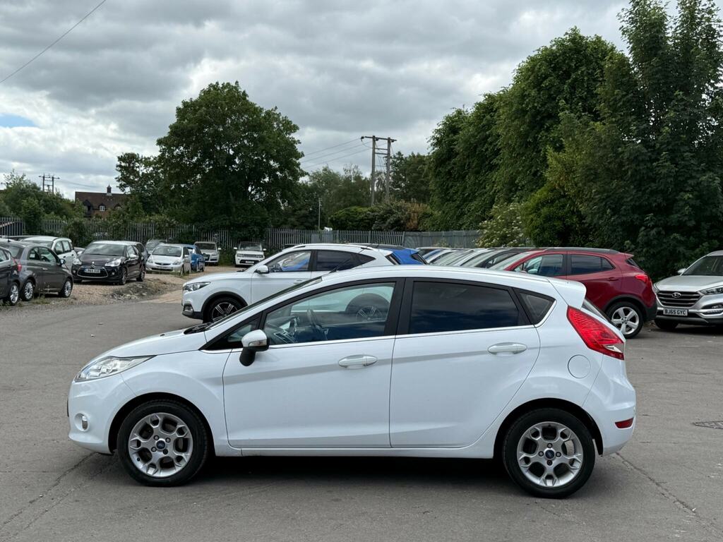 Ford Fiesta 1.4 Zetec NJ61TUY White #4