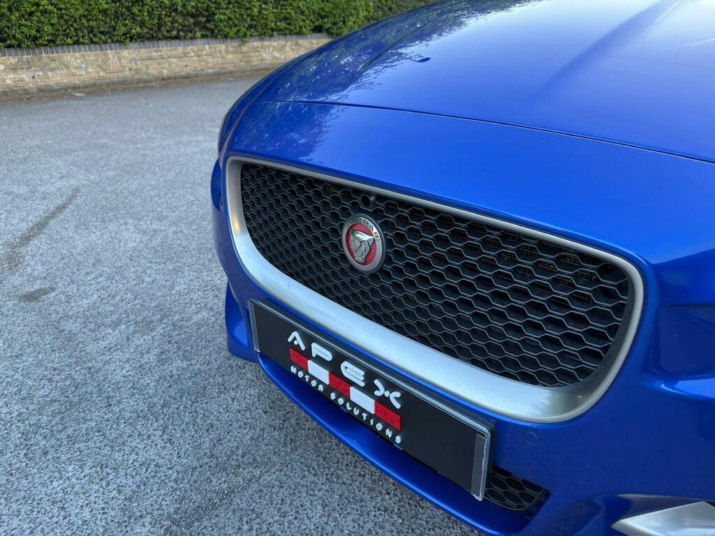 Jaguar XE 2.0D R-sport Euro 6 Ss Blue #2