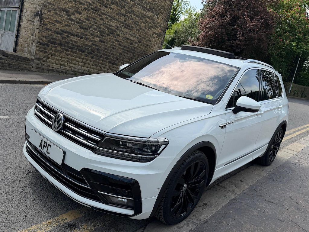 Volkswagen Tiguan 2.0 Tdi R-line Dsg 4Motion Euro 6 Ss AM10KES White #3