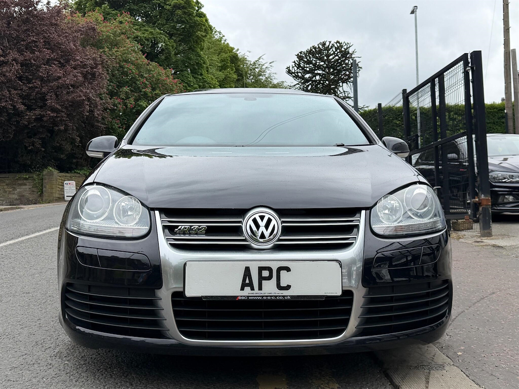 Volkswagen Golf 3.2 V6 R32 Dsg 4Motion Black #2