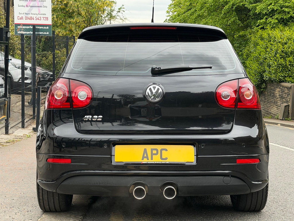 Volkswagen Golf 3.2 V6 R32 Dsg 4Motion Black #5