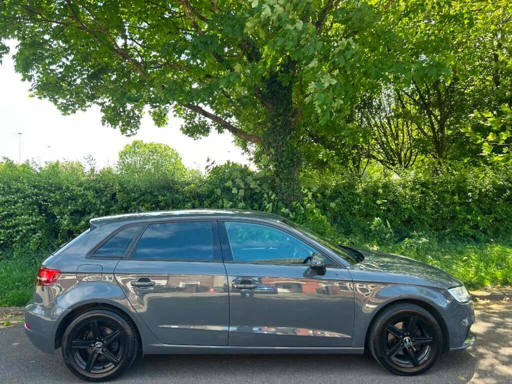 Audi A3 Sportback Tfsi Se Technik KU68URH Grey #2
