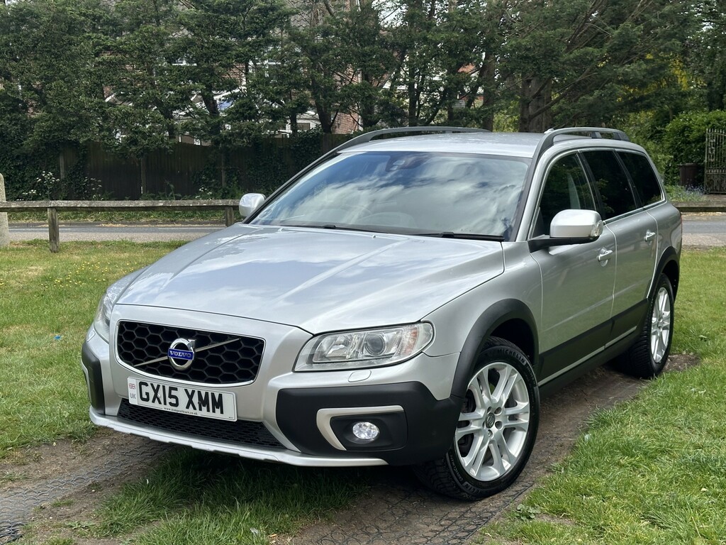 Volvo XC70 Estate 2.4 Se Lux D5 Awd 215Hp 2015 GX15XMM Silver #2