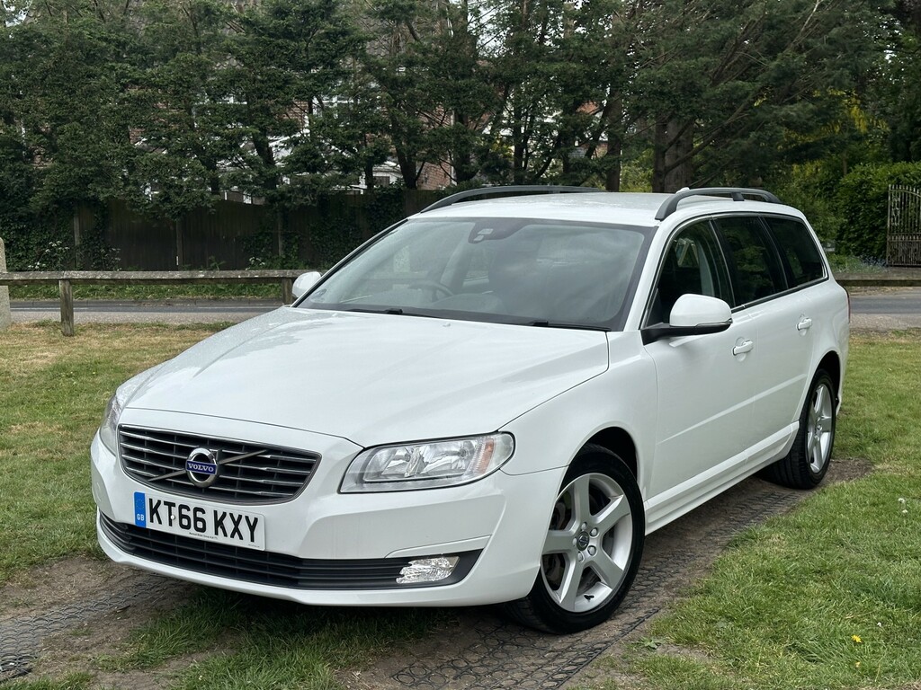 Volvo V70 Estate 2.4 Se Nav Business Edition D4 Awd 2017 White #2