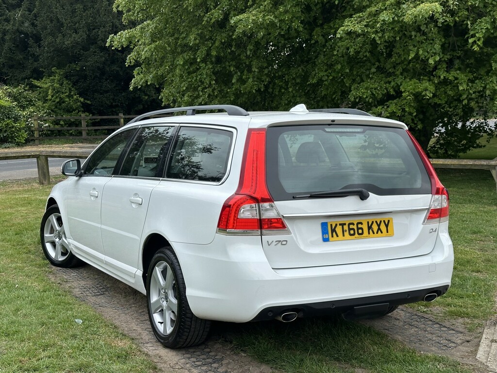 Volvo V70 Estate 2.4 Se Nav Business Edition D4 Awd 2017 White #3