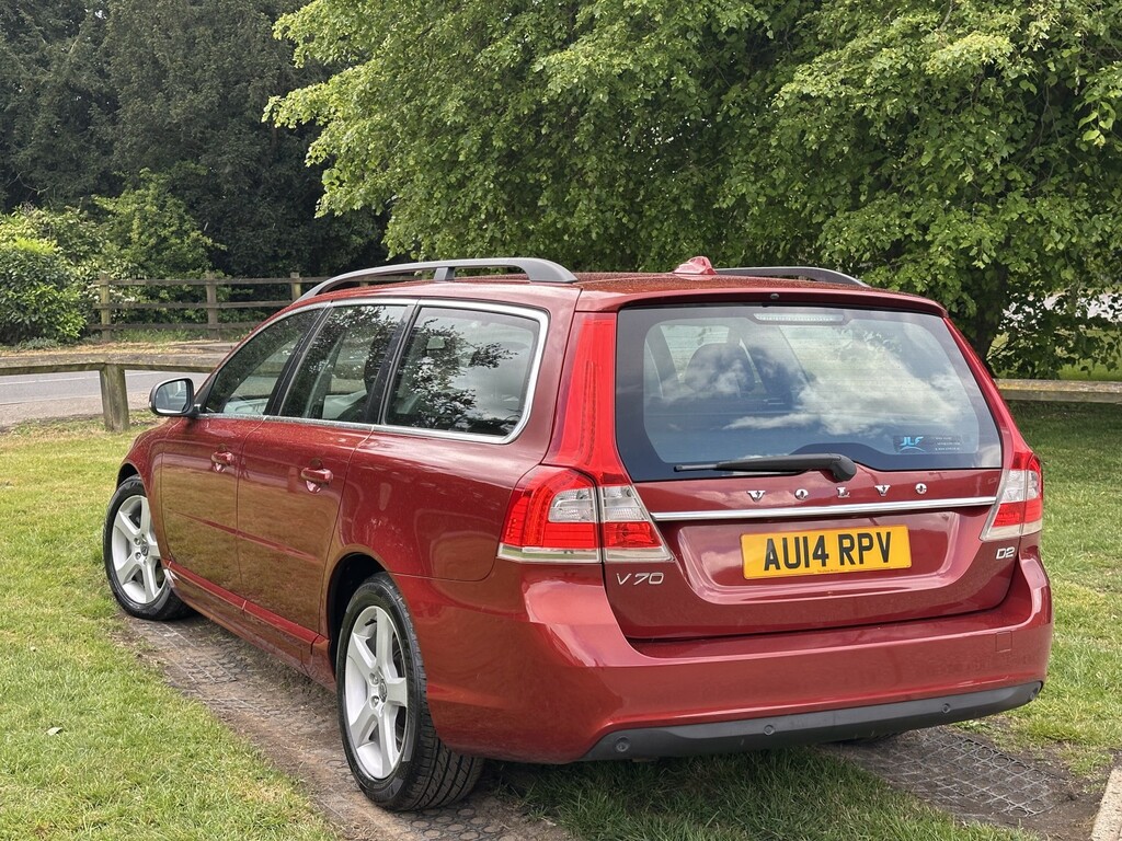 Volvo V70 Estate 1.6 D2 Business Edition 2014 Red #3