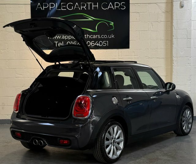 Mini Hatch Cooper Sd Hatchback YE67KWW Grey #4