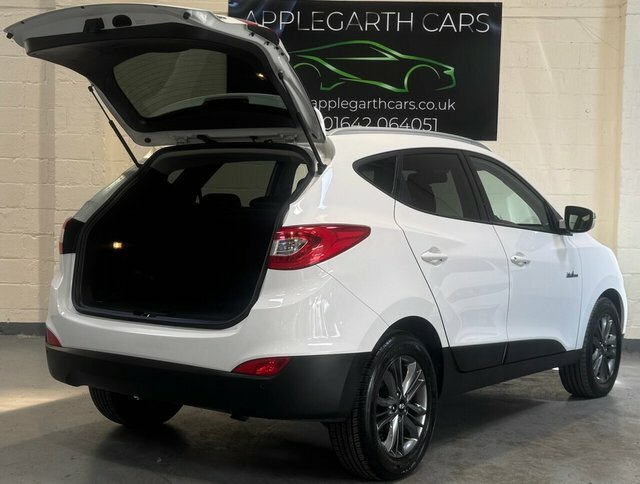 Hyundai Ix35 Crdi Se Suv White #4