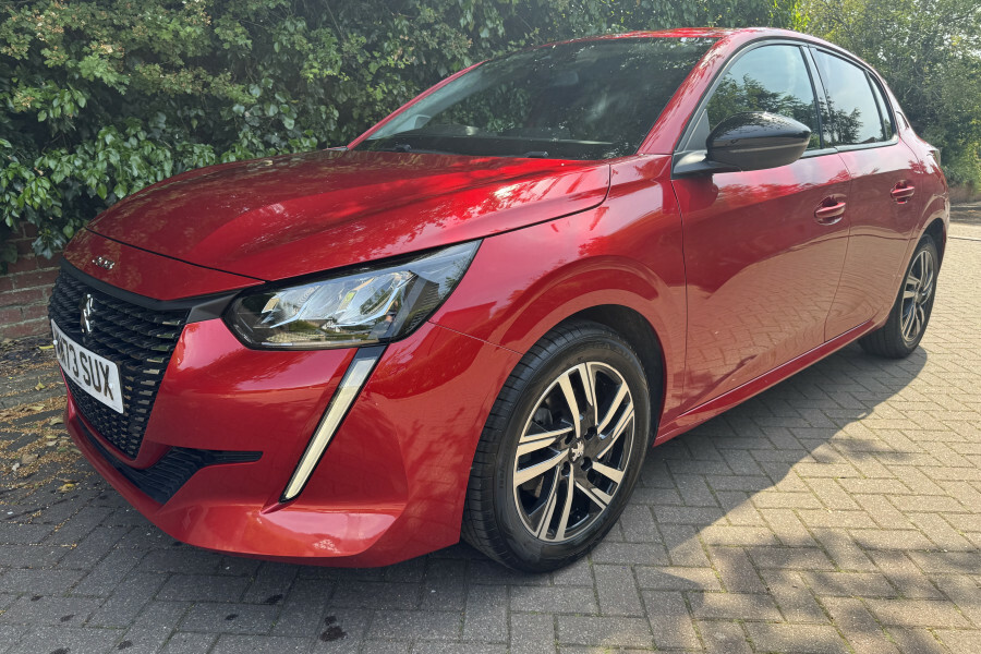 Peugeot 208 Hatchback MW73SUX Red #2