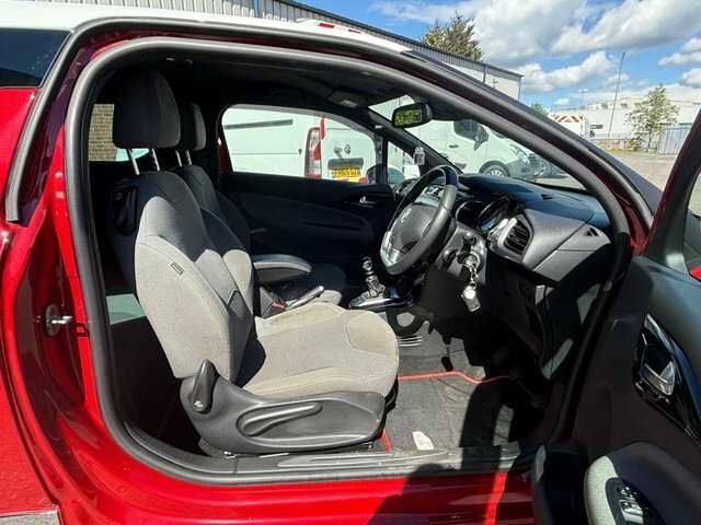 Citroen DS3 1.6 Thp Dstyle Techno Hatchback Manu OE14KHZ Red #2