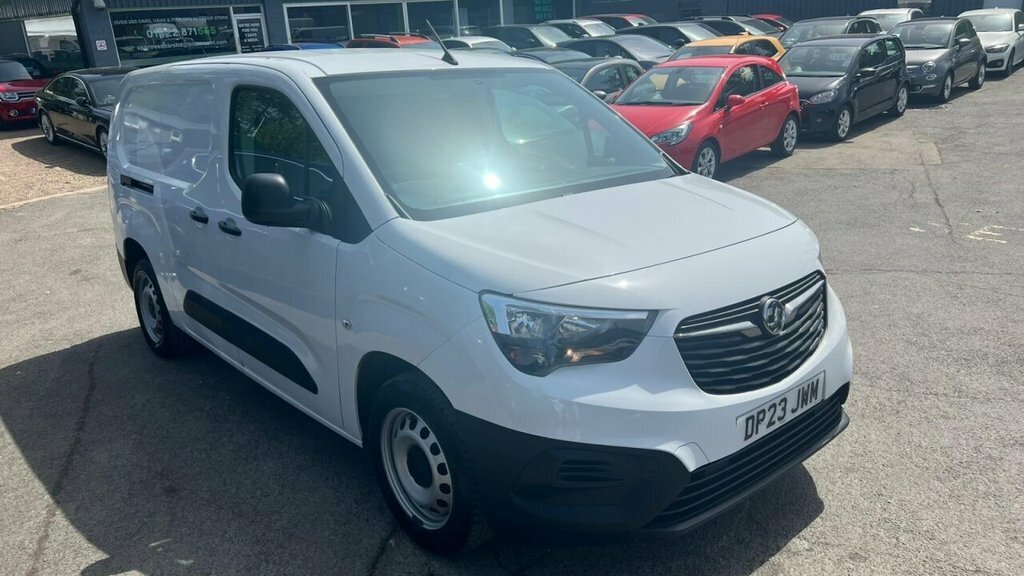 Vauxhall Combo 1.5L Prime 6Dr White